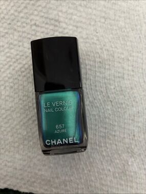 CHANEL Le Vernis Nail Colour 657 Azuré - Iridescent Teal Blue-Green